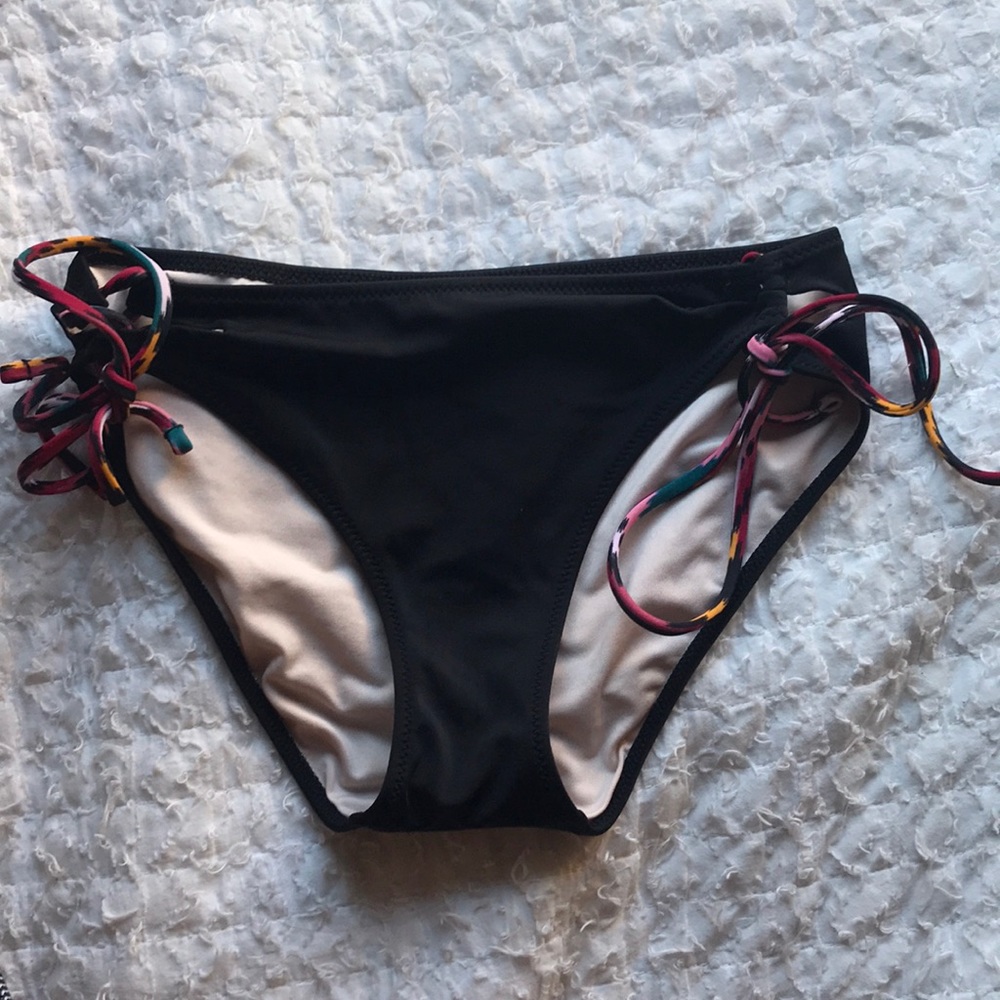 Black, colored straps bikini bottoms